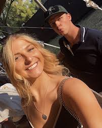 Jess Walker (@jess.ruby.walker) • Instagram photos and videos