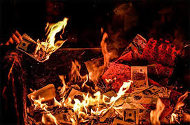 Việc cúng gia tiên hàng tháng vào ngày mùng một hay ngày rằm rất quan trọng đối với mỗi gia đình việt nam. Vdir8o Yd 1vlm