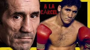 Tito Macias Mamba gym vs Dani Bueno Coralin -62kg kick boxing 4 x 2