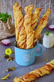 Serowo Francuskie Paluchy Z Szynka Mini Food Appetizers Food Recipies Culinary Recipes