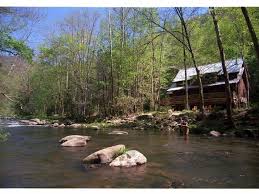 These 11 Awesome Cabins Will Give You An Unforgettable Stay City Vacation River Cabin Fishing Cabin