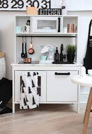 ikea kitchen make over ikea kinderkamer kind keuken speelgoedkeuken