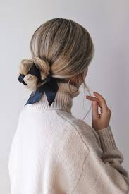 Have you noticed the comeback of hair accessories — like scrunchies and headbands — over the past year? 25 Ideas To Rock A Ribbon In Wedding Hair Weddingomania