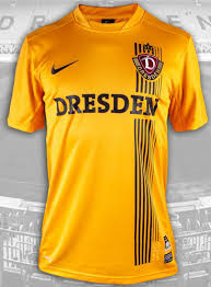224,854 likes · 7,205 talking about this · 8,440 were here. Nike Dynamo Dresden 14 15 Trikots Veroffentlicht Nur Fussball