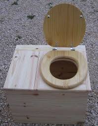 Toilettes Seches Bac A Sciures Et Abattant Classique Toilette Seche Toilette A Compostage Toilette Exterieure