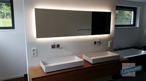 Spiegel Mit Led Hinterleuchtung Hinterleuchtete Spiegel Und Lackierte Glasruckwande In Dortmund Wohnung Badezimmer Badezimmerideen Badezimmer