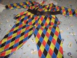 Come da foto tessuto : Vestiti Di Carnevale Fai Da Te Come Realizzare Il Costume Da Arlecchino Pourfemme
