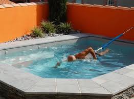 Une Piscine Facon Spa Pour Mon Bien Etre Piscine Petite Piscine Piscine Caron