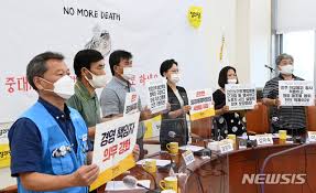 아시아경제 김민진 기자 상시고용인력 5인 미만인 인터넷신문의 등록을 불허하는 '신문 등의 진흥에 관한 법률 시행령'(이하 신문법 시행령)이 위헌으로 결론났다. Mgff6tzejtkw5m