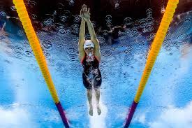 Hosszu, known as 'the iron lady' had already won the 100m backstroke, the 200m individual medley and the 400m individual medley, but in friday night's race, she was caught in the final few meters as dirado beat her by six hundredths of a. Katinka Hosszu Ist Star Der Schwimm Wm 2017 In Budapest