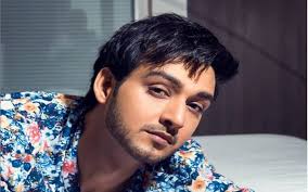 Saurabh Raj Jain Family Biography Wife Tv Shows Movies Or More Saurabh started his acting career in star one's remix. saurabh raj jain family biography