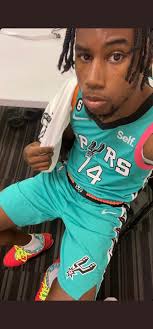 What do we think of the new DHL Stormers and Vodacom Bulls jerseys? 💭  #SSRugby