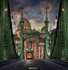A bálna kereskedelmi, kulturális, szórakoztató és vendéglátó centrum. Szabadsag Hid Liberty Bridge Budapest Budapest Travel Budapest Hungary Travel