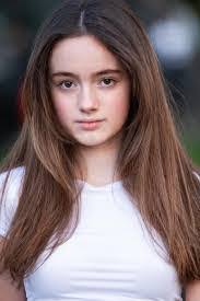 Jasmin Horton's Instagram, Twitter & Facebook