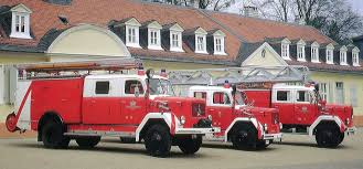 Magirus Eckhauber Loschzug Der Feuerwehr Hanau Wache Ii Kesselstadt V L Lf 16 Dlk 30 H Tlf 16 Feuerwehr Fahrzeuge Einsatzfahrzeuge Feuerwehr Frankfurt