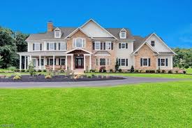 224 Mountain Rd Bernards Twp Nj 07920 House Styles Building A House Mansions