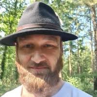 100+ "Mike Veen" profiles