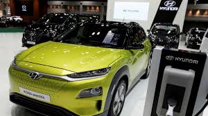 A compatible car will connect any apple device from iphone5 or later to its infotainment center the carmaking world is excited about apple carplay and the advancement it gives to the driving. Hyundai In Early Stage Talks With Apple Over Electric Car Tie Up Financial Times