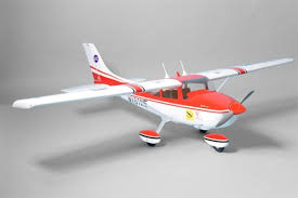 Perhaps one reason for the cessna 182 skylane's longevity is that it has good hauling capability, good dispatch reliability, a relatively comfortable cabin and maintenance shops know how to work on it. Cessna 182 Skylane Modelle Flugzeuge Hempel Modellflugwelt