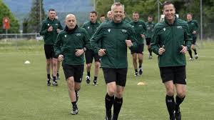Björn kuipers is a dutch football referee. Euro Final Referee Kuipers Ein Wahrer Meilenstein Kicker