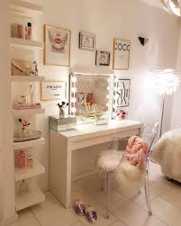 30 Clever Ways To Use Small Space For Dressing Table With Mirror Dressing Room Decor Room Inspiration Bedroom Bedroom Decor