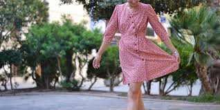 Pour y arriver, il faut utiliser les notions de variance et covariance. 4 Patrons Pour Coudre Une Robe Portefeuille Marie Claire