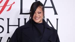 Rihanna à la gare d’Épinal ? Le maire croit savoir ce que la chanteuse a fait dans sa ville le week-end dernier