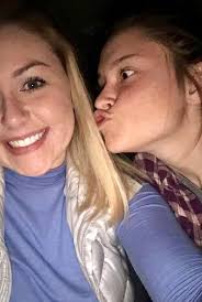 Audrey Howell (@AudreyHowell72)