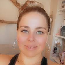 Tiffany Clegg's Instagram, Twitter & Facebook