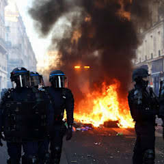 Nigel Farage backs deploying British Army if French-style riots erupt in UK - AOL