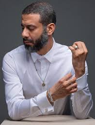 محمد فراج والدى توفى قبل تصوير مسلسل بدون ذكر أسماء ووالدتي توفت قبل تصويرعد تنازلى. ÙØ­ÙØ¯ ÙØ±Ø§Ø¬ ÙÙØ§Ù ÙØµØ±Ù ÙØ³ØªÙØ´Ù ÙØ¯Ø±Ø§ØªÙ Ø§ÙÙÙØ¯ÙØ© ÙÙ Ø§ÙÙØ§ÙØ±Ø© Ø§ÙØ³ÙÙÙØ§Ø¦Ù Ø¥ÙØ¬Ù Ø³ÙÙØ± ØµØ­ÙÙØ© Ø§ÙØ¹Ø±Ø¨