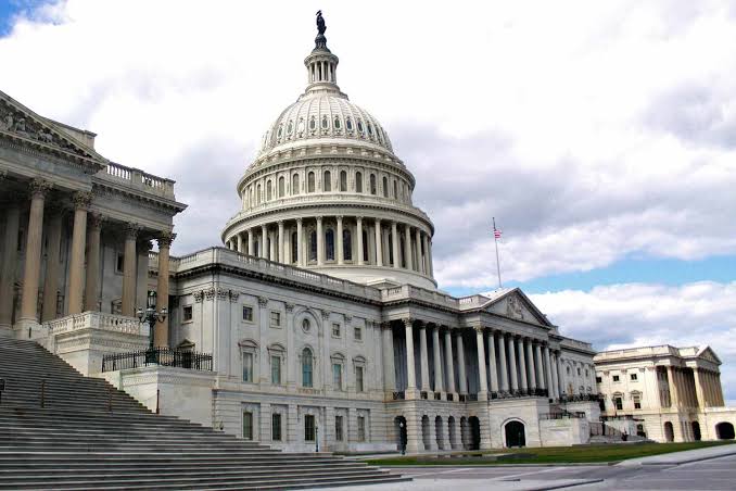Where, When, and Why Does the US Congress Meet?