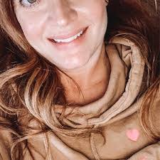 Jill Helfrich's Instagram, Twitter & Facebook