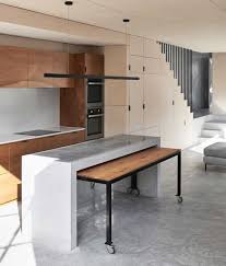 Las barras de cocina son elementos multifuncionales que ayudan para aprovechar el espacio, además de que los diseño son simplemente fantásticos. Cocinas Con Barra Ideas Fotos Cocinas Con Isla Y Barra