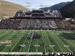 How many fans attend montana university football game? Live Coverage No 5 Montana Grizzlies Host No 3 Weber College Sports Ravallirepublic Com