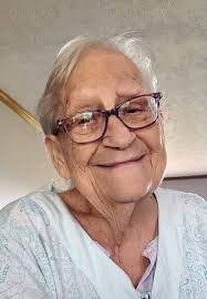 Patti Sharp's Instagram, Twitter & Facebook