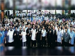 Latar belakang kpj kelab pencegahan jenayah ialah kelab yang ditubuhkan di semua sekolah rendah dan sekolah menengah kerajaan merujuk kepada surat pekeliling ikhtisas bil 5/2006, kementerian pelajaran malaysia. Polis Minta Setiap Sekolah Aktifkan Kelab Cegah Jenayah Kerana Bimbang Situasi Pelajar Sekarang Johor Gps Bestari