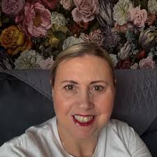 For the teachers out there, what would be the perfect thank you gift for  the end of summer? I'm really trying not to do the typical teacher presents  but I've ran out