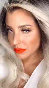 We’re going LIVE! Este viernes ya les tendré en VIVO y para la venta la  página y las pestañas de www.shopgalabeauty.com ⭐️⭐️⭐️ Este modelo son Las  Miss Gala, una propuesta atrevida y glamurosa. Esta ...