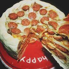 Four Layered Pizza Cake From Mmkitchen Id Because If You Can Get Four Why Stick With One Location Jakarta