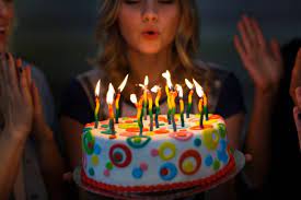 Aku tak bisa membalas tulusnya kasih sayangmu ayah, tapi aku bisa selamat ulang tahun ayah, semoga dengan bertambahnya usiamu, allah selalu memberikan kesehatan dan. 30 Kumpulan Ucapan Selamat Ulang Tahun Untuk Istri Tercinta