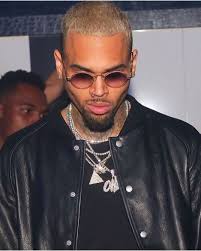 Indigo Season On Instagram I Wish I Had His Cheekbones Chrisbrownofficial Chrisbrown Teambreez Chris Brown Outfits Breezy Chris Brown Chris Brown