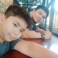 เป็นเพราะสูเป็นคนตลก แบบนี้ไง เขากะเลยให้เป็น แค่คนคุยขำๆนั่น