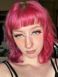 關於台灣製造。 要通知大家，我們的台灣製造好涼T已經推出，有一些已經被搶到缺貨。 melike.tw  在館長￼中國製造的當下，台灣T的出現意義重大，把館長打爆臉了。