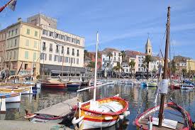 Plateau De Fruits De Mer Excellent Avis De Voyageurs Sur Hotel Restaurant De La Tour Sanary Sur Mer Tripadvisor