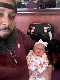 Pop out with us for Karaoke Night 9:30pm-1am 1152 N Carrollton ave #BYOB  #freefood #$10entryfee