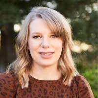 Lynne Schwab's Instagram, Twitter & Facebook