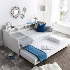 Like a blank canvas ready for the artists touch, the casey daybed is the perfect base from which to build a room. Tyler White Wooden Day Bed With Guest Bed Trundle