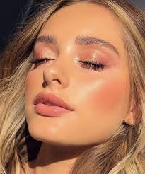 Shimmery And Natural Summer Makeup Natural Summer Makeup Simple Makeup Natural Makeup Looks