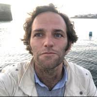 70+ perfiles de «Poole»